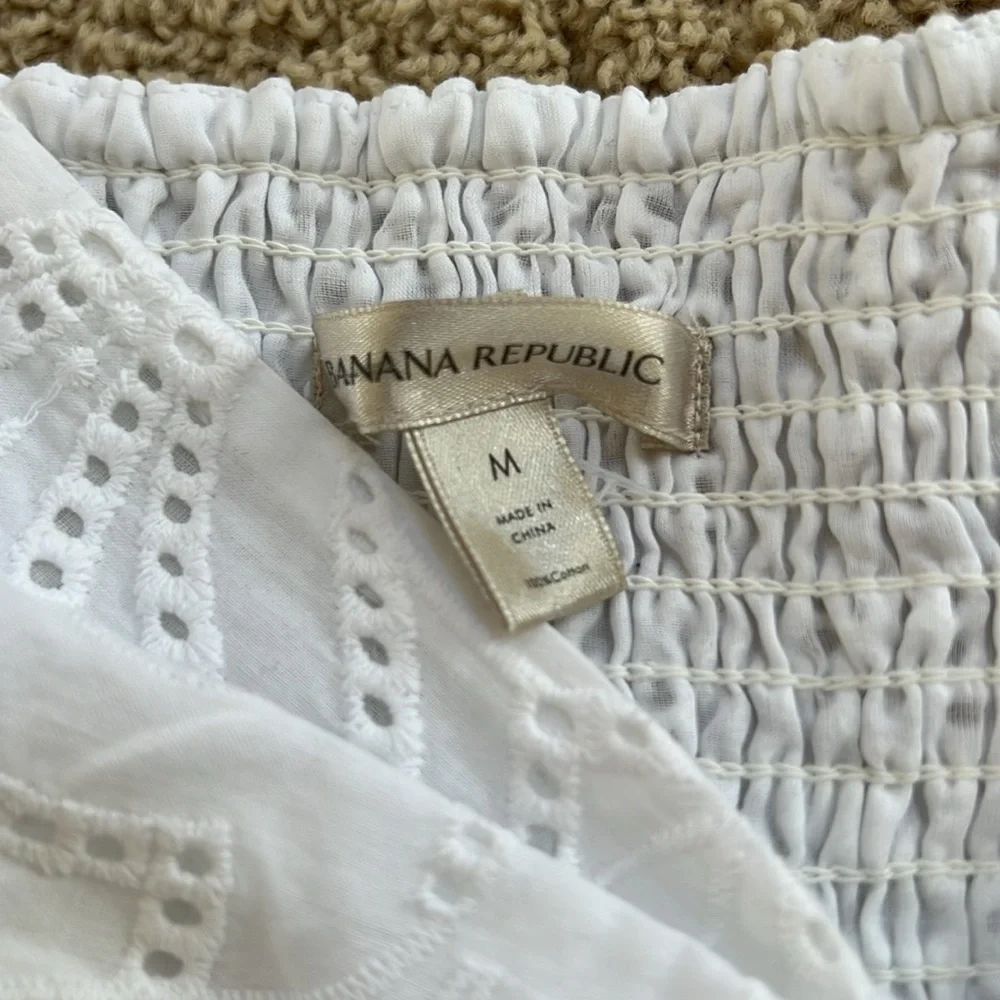 New! Banana Republic medium white eyelet twist front cotton top.